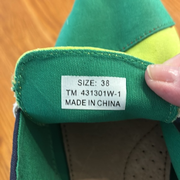 Canvas shoes - Picture 4 of 4